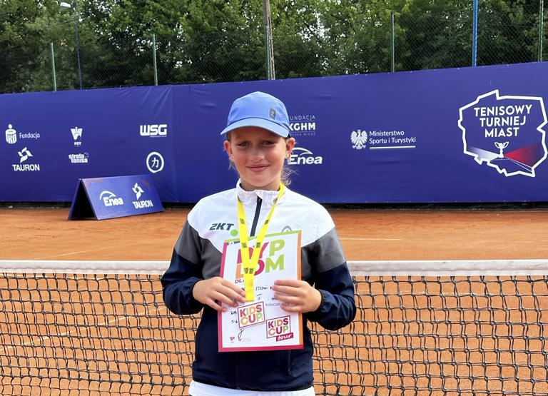 Lena Wagner na podium  turnieju Kids Cup w Warszawie!
