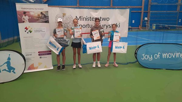 Anita Cytrycka na drugim miejscu w Kinder Joy of moving Tennis Trophy do lat 12 w Mysiadle!
