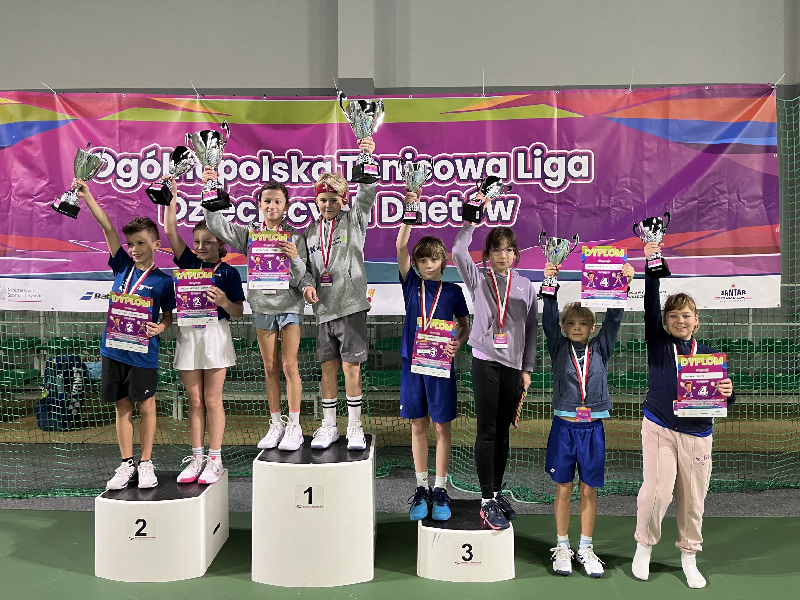 Drużyna ZKT triumfuje w Lidze Duetów!